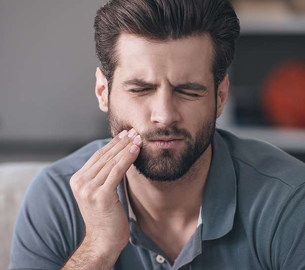San Clemente Can a Cracked Tooth be Saved with a Root Canal and Crown